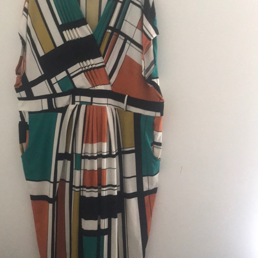 Dress - Picture 1 of 2
